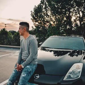 Meet your Posher, Adan